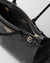 Tote Prada logo triangular emaltado na internet