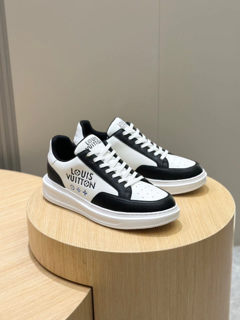 Louis Vuitton Sneaker - comprar online