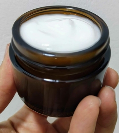 CREMA FACIAL HIDRATANTE CON MANZANILLA Y ACEITE DE PEPITAS DE UVA
