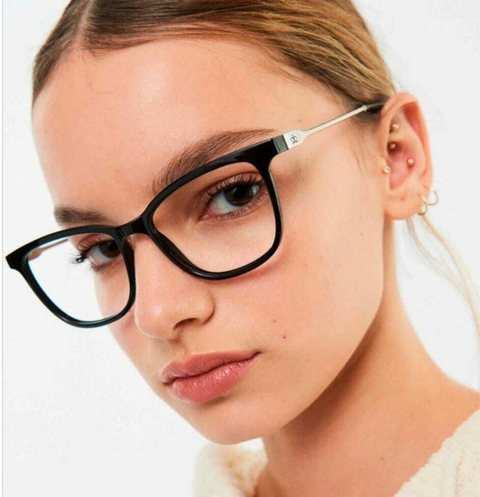 PAULA CAHEN DANVERS BARI