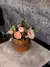 ARRANJO FLORES EM VASO RÚSTICO - Bendita Decor