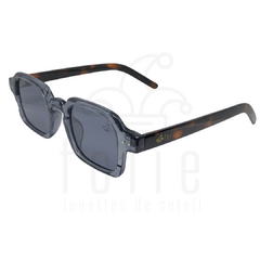 Modelo França - Folie Lunettes