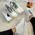Nike Air Force Black and White en internet