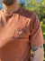 REMERA COLOR MARRÓN CLARO
