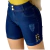 Shorts femininos de cintura alta em jeans azul com detalhes em botão e rasgo decorativo.