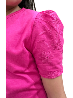 Blusa com Manga Princesa em Laise - Rosa na internet