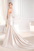 VESTIDO NOIVA SEREIA EM CETIM TODO DRAPEADO COM CAUDA LATERAL TOMARA QUE CAIA - N359 - comprar online
