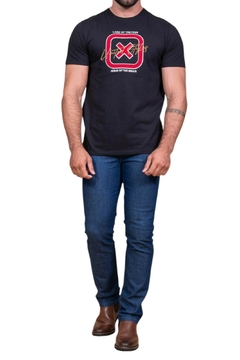 CAMISETA REGULAR CUSTOM ESTAMPADA 192181 na internet