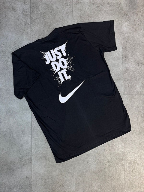 CAMISETA JUST DO IT BASIC PRETA
