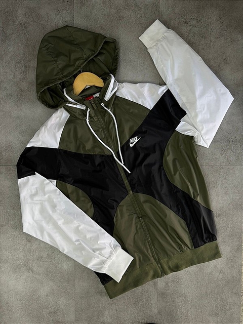 Jaqueta Nike Sportswear Verde Militar 2025
