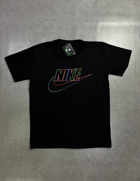 CAMISETA NIKE COLOR PRETA