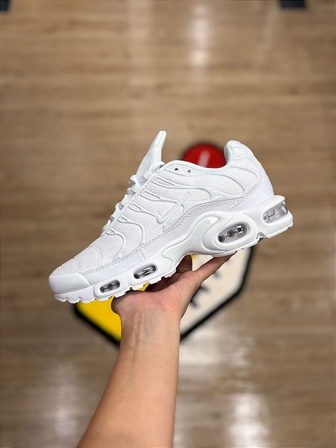 TENIS NIKE TN BRANCO