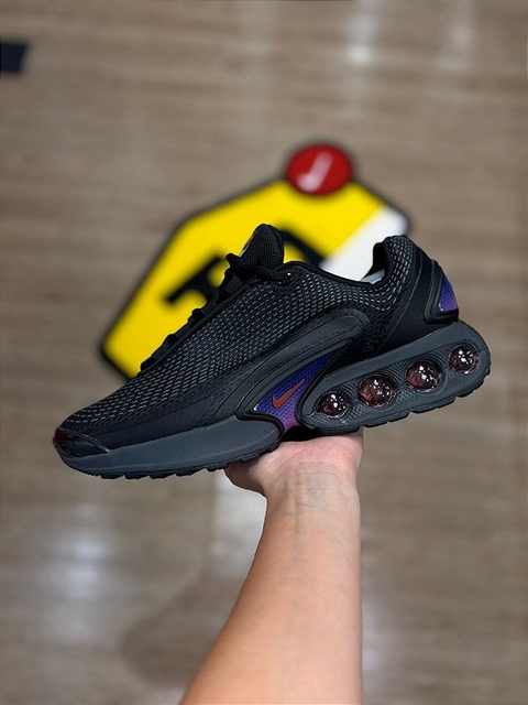TÊNIS NIKE DN PRETO