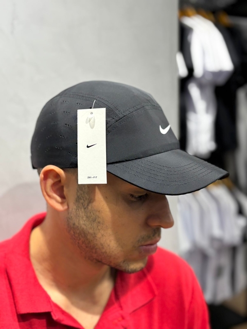 Bone Nike Drifit Preto Supreme