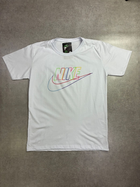 CAMISETA NIKE COLOR BRANCA