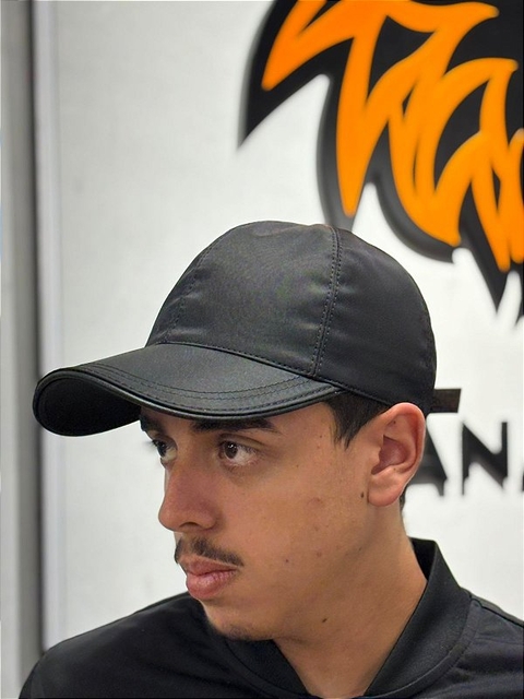 Boné Prada Re-Nylon Preto