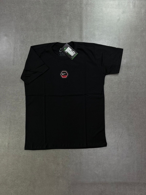 CAMISETA NIKE GEOMETRIC PRETA