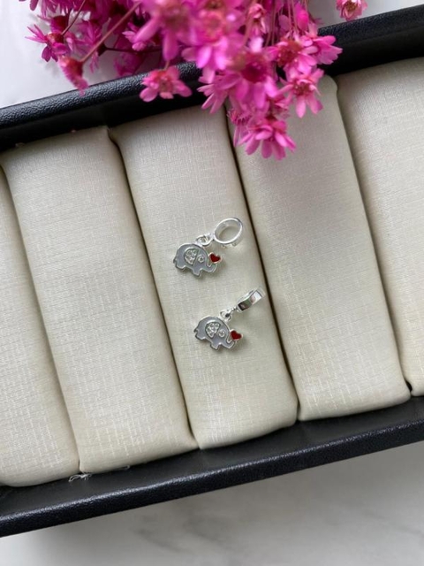 Berloque Pingente Elefante Coraçao Vermelho Resinado, em Prata 925 - 6328