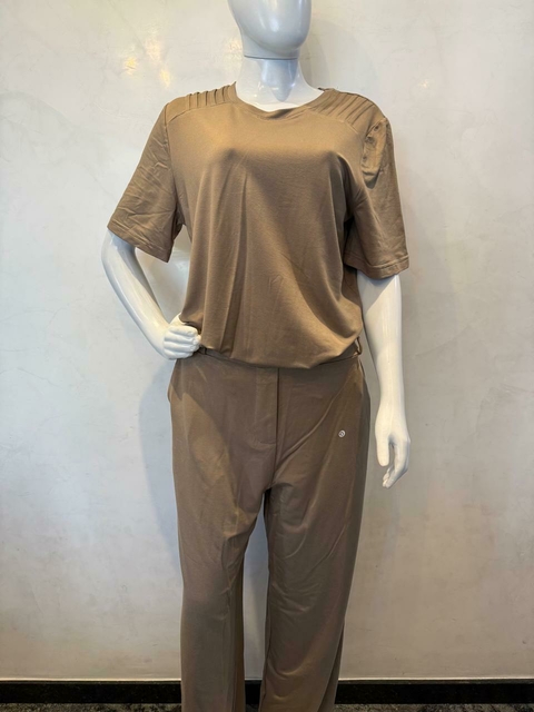 Conjunto de malha calça e blusa