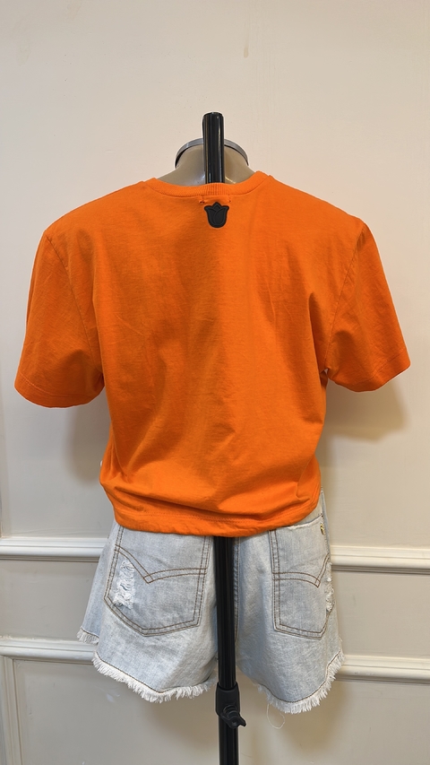 Cropped laranja vibrante