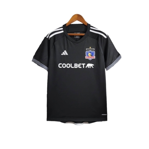 Camisa preta do Colo Colo do Chile II 24/25, com detalhes em branco e logo da Adidas.