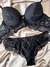 Conjunto de lingerie de renda e microfibra com bojo - Preto - comprar online