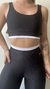 Conjunto canelado de top e calça sem bolso - Preto - comprar online