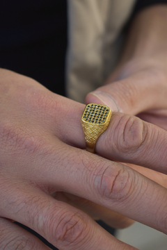 Anillo Cuadrado CZ en internet