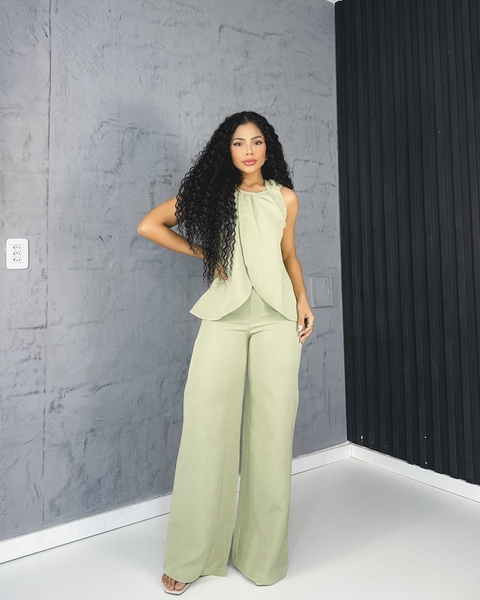 Conjunto calça e blusa Verde - comprar online