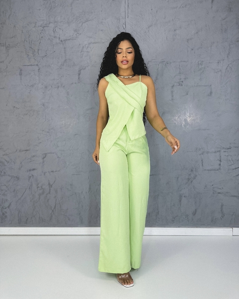 Conjunto calça e blusa babado cor Verde - comprar online