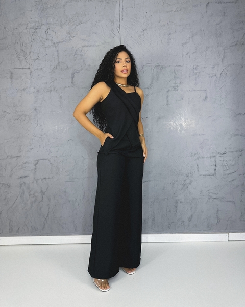 Conjunto calça e blusa babado cor Preto - comprar online