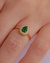 Anel Solitário Gota de Cristal Verde Esmeralda com Microzirconias no Dourado (20)