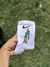 Nike colgado