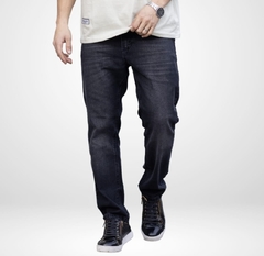 PANTALÓN RECTO CLÁSICO JEANS RÍGIDO (NEGRO STONE) en internet