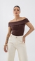 BLUSA OMBRO A OMBRO MARROM