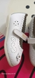 Guillermina Cuero 710 flor -Blanco- - Punta pie
