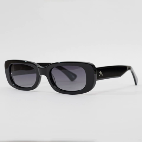 KISS Black - comprar online