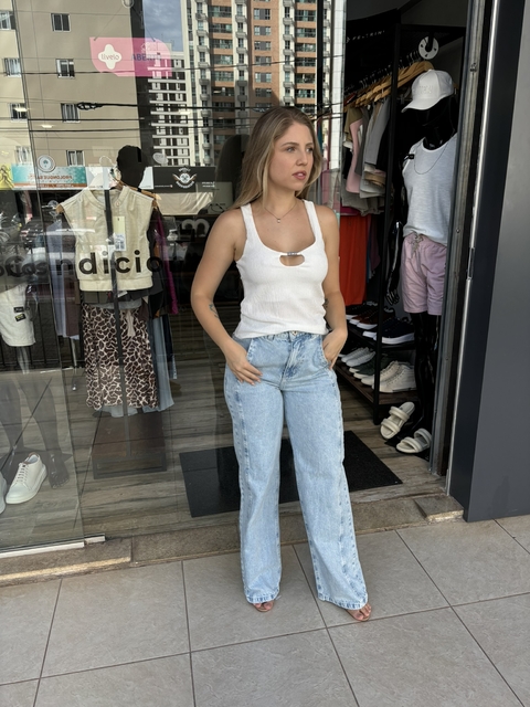 FEM Regata Com Recorte Oval No Decote Off-White DIMY