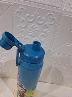 BOTELLA TÉRMICA LABUBU C/DIFUSOR 800ML en internet