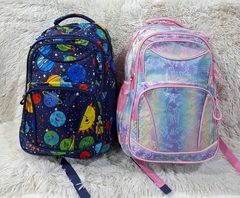 MOCHILA JUVENIL UNISEX 4 CIERRES - comprar online