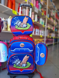 MOCHILA INFANTIL 3 PIEZAS LONCHERA+CARTUCHERA CON RUEDAS - El Principito Mayorista