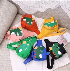 MOCHILA CRUZADA DINO - comprar online