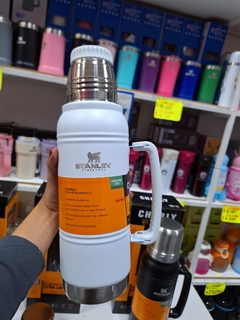 TERMO CHARLY SIMIL STANLEY RANURADO TAPA METAL 1L en internet