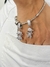 PU91238 - PULSEIRA DE BERLOQUE CORAÇÃO COM CASAL CRAVEJADO - FOLHEADO A PRATA 925