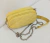 MORRAL BANDOLERA MATELASSE CON TIRA DE CADENA en internet
