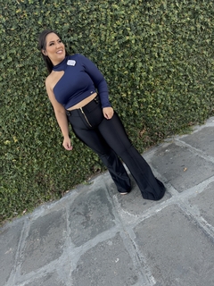 Calça prada flare - Plussize na internet