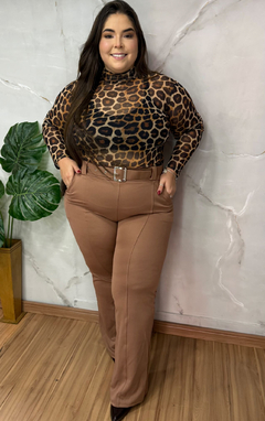 Calça flare ponto Roma - Plus size - comprar online