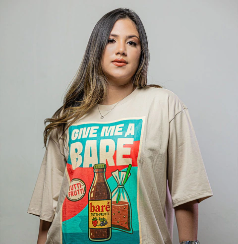 Camiseta Oversized Give me a Baré