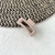 Broche Mini | BEIGE | Disp. en Cta Capital
