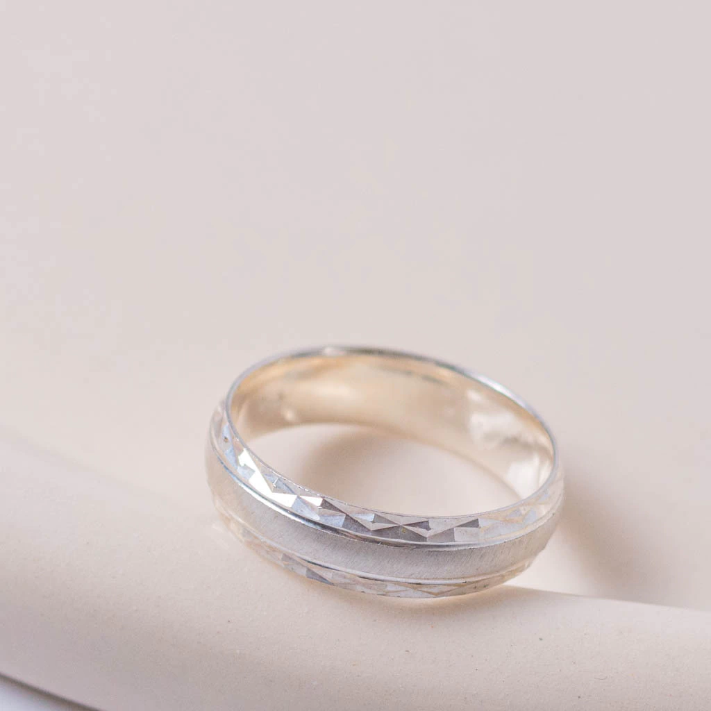 ALIANZA DE PLATA FACETADA